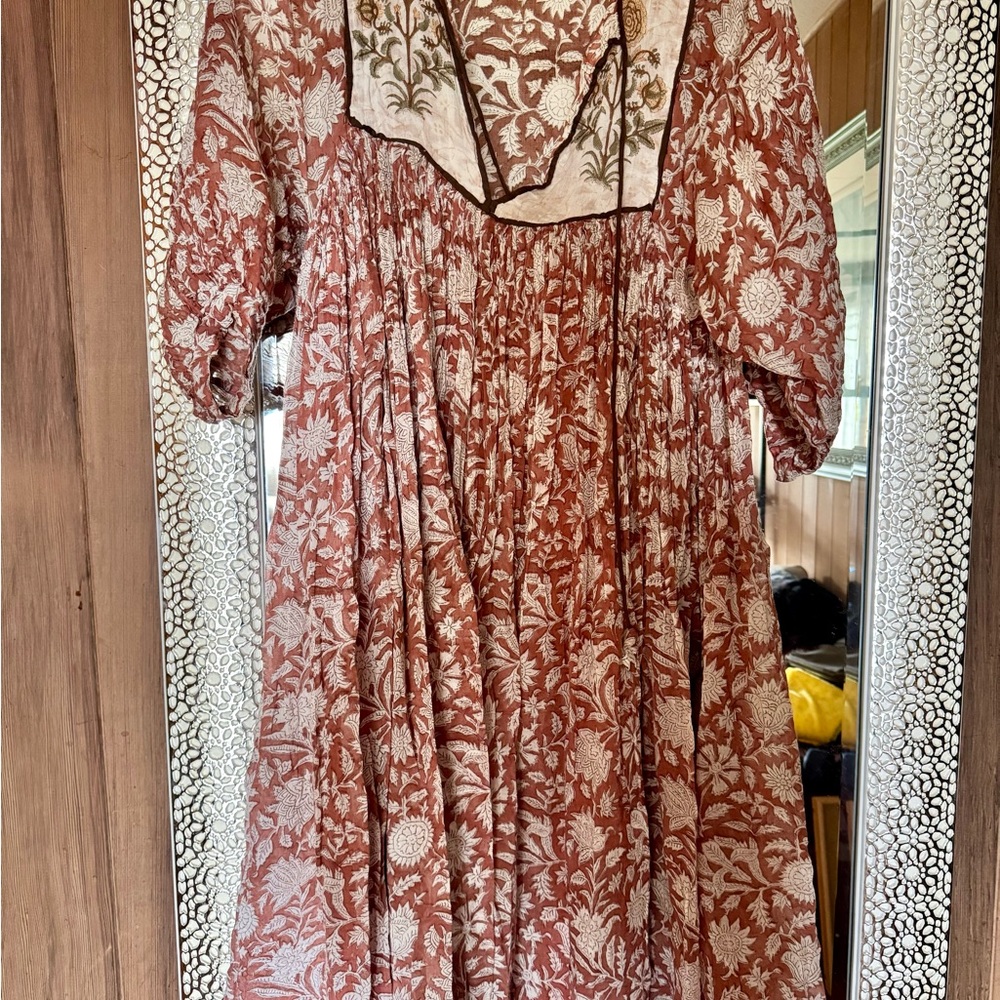 Daughters of India Floral Print Top in Brown and Cream